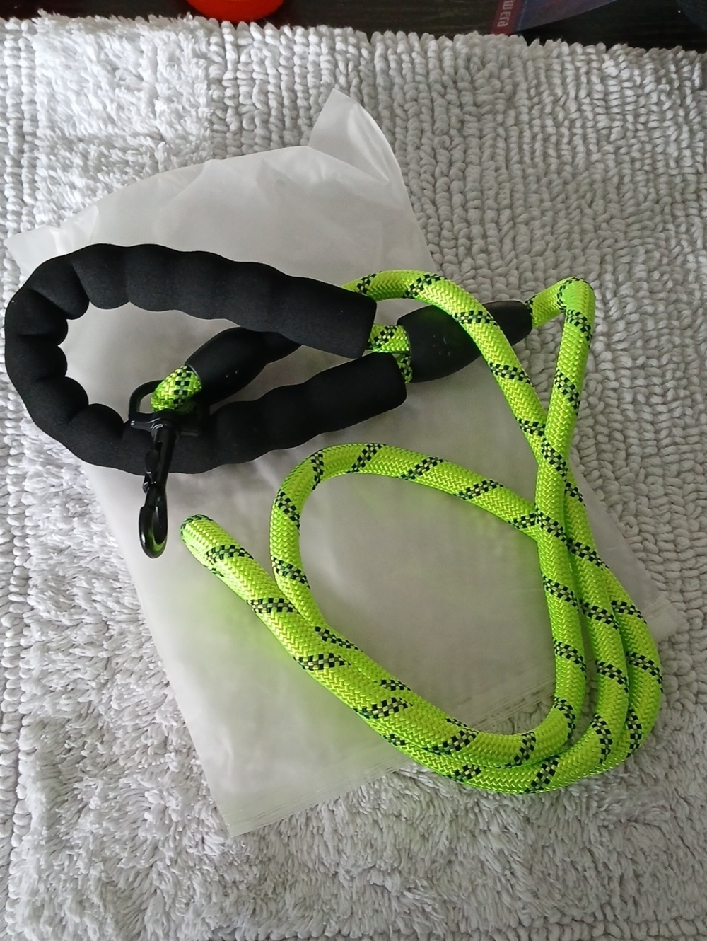 Neon Green Soft-Grip Leash for Small Pets..reflex In The Dark.nwt